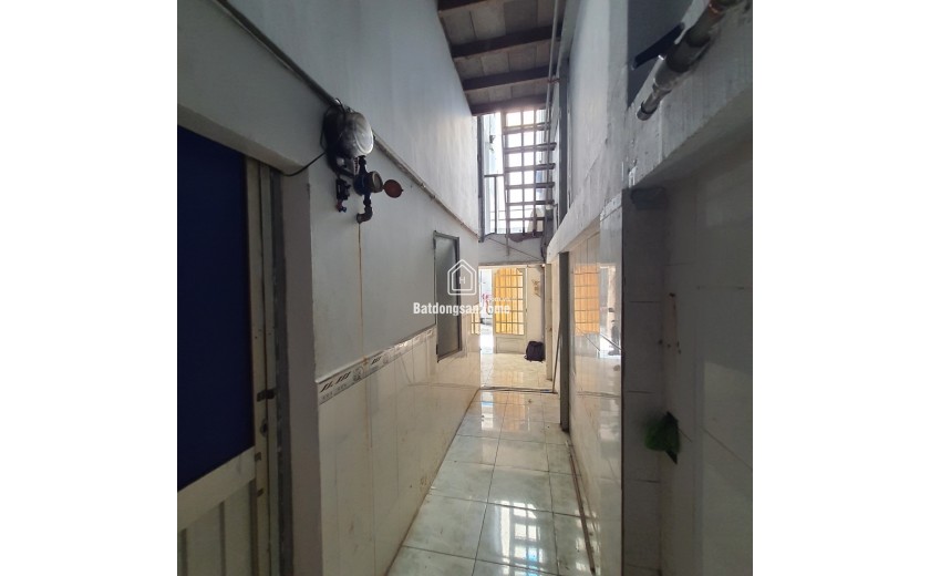 Bán nhà 42m², 4PN, 2WC, Bình Trị Đông B, Bình Tân, 3.4 tỷ, sổ hồng